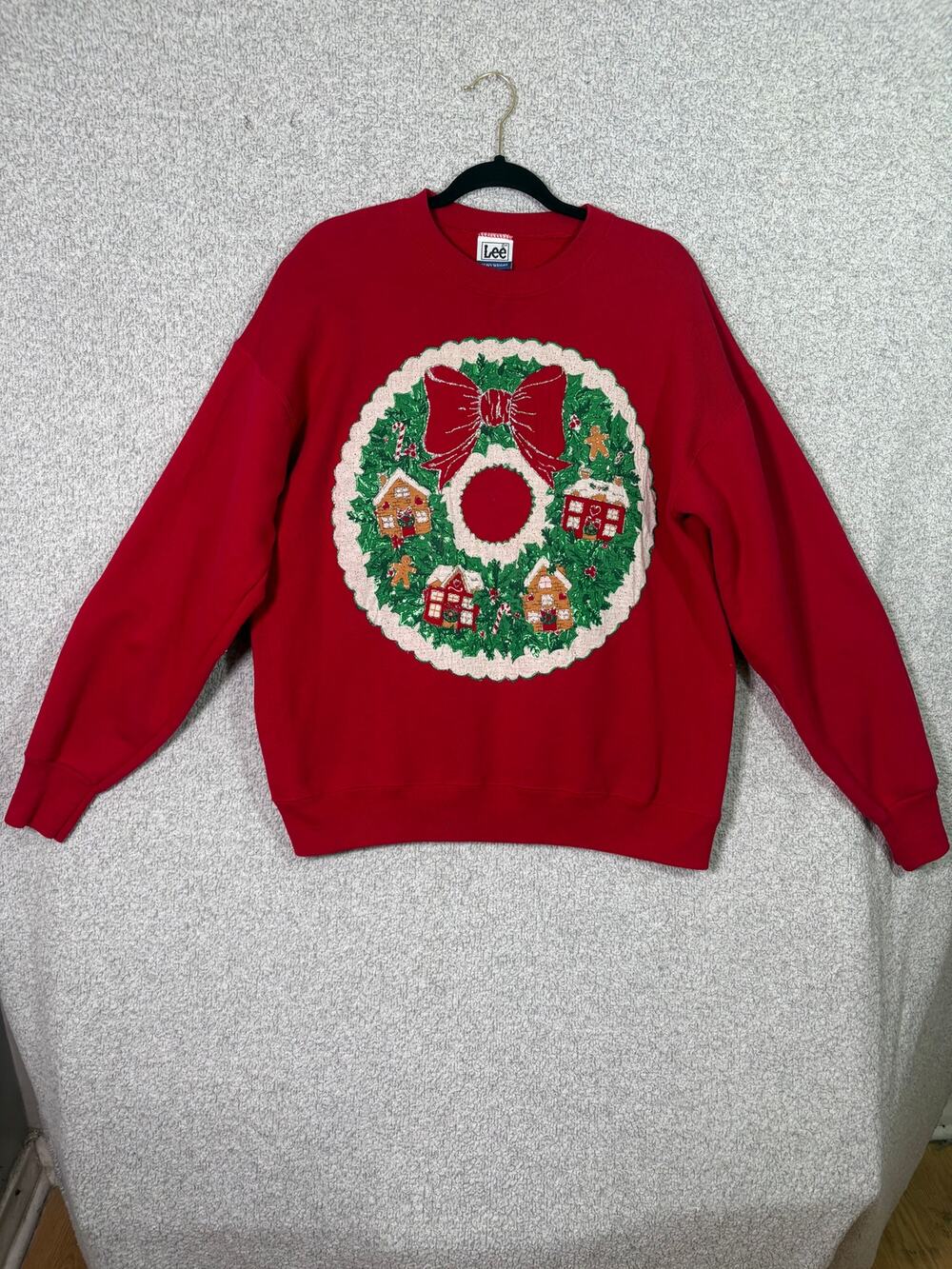 Vintage Lee Heavyweight Christmas Wreath Applique Sweatshirt Red